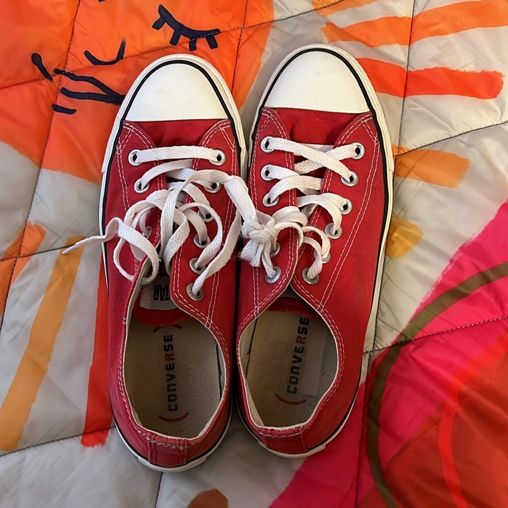 Low Top Converse - Picture 5 of 8